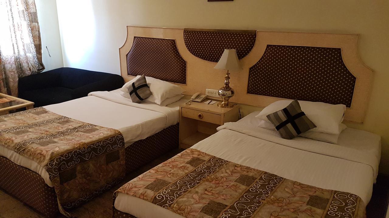 Ohris Baseraa Hyderabad Luaran gambar