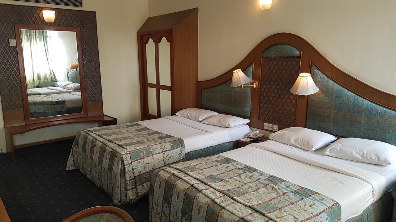 Ohris Baseraa Hyderabad Luaran gambar